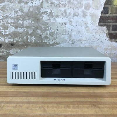 Vintage IBM PC XT 5150 Personal Computer - komplett restaurationsbereit - Bild 1 von 4