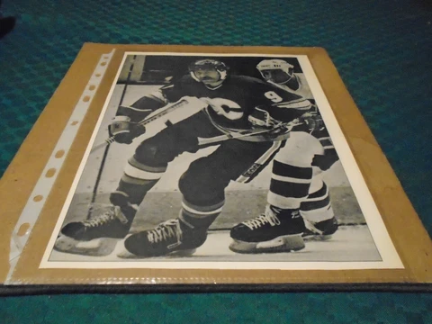 LANNY McDONALD CALGARY FLAMES    POSTER BLACK AND WHITE  8 x 11  inches Cover