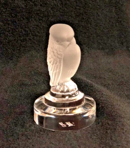 Lalique France Figural Small Bird – Birds of Prey - engraved signature  - New - Picture 1 of 7