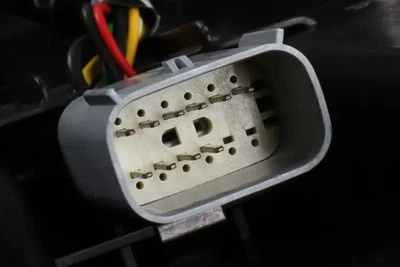 Genuine GM Passenger Side Headlamp 42725481 - Image 1 of 4