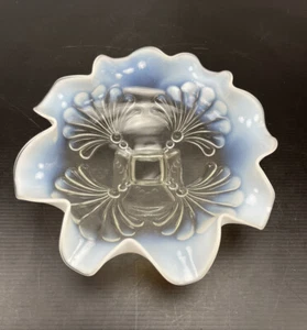 Jefferson Glass Shell and Dots White Opalescent Ruffled Bowl Circa 1910 - Picture 1 of 6