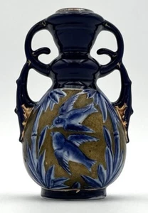 VINTAGE/ANTIQUE COBALT BLUE, GOLD, SWALLOW BIRDS DOUBLE HANDLE PORCELAIN VASE 5” - Picture 1 of 15