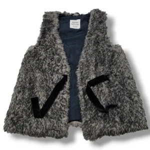 Zara Vest Size 11 / 12 Youth Zara Kids Outerwear Collection Vest Faux Fur Vest - Picture 1 of 5