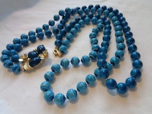 Vintage Gaudy Blue 1940-50’s Blue Double Strand Necklace - Bild 1 von 9