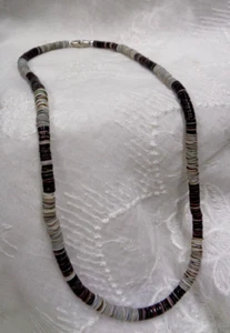 (c) Estate Jewelry ~ Screw Clasp HEISHI STYLE Beach Necklace ~ Gray / 17.5" L - Picture 1 of 6