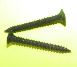 97-06 JEEP WRANGLER RODILLERA TORNILLOS PIEZA TABLERO - Imagen 1 de 1