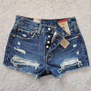 NWT Levi's | 501 Button Fly Medium Wash Denim Shorts, Womens 26 - Imagen 1 de 5