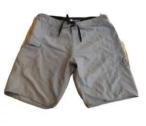 Volcom Men's Swim Trunks Shorts Gray Size 34 Swimming Swimsuit. uu - Picture 1 of 6