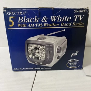 VTG Spectra 5” Portable silver TV AM/FM Radio 3 Way Power 505-BWRW inbox - Bild 1 von 6