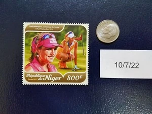 Lexi Thompson LPGA Tour Golf 2017 Republique du Niger Perforated Stamp - Picture 1 of 1