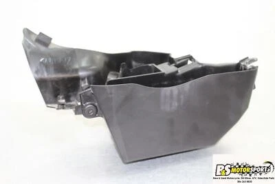 Kawasaki Ninja 650 Ex650e 2015 bandeja de batería trasera trasera inferior de plástico 15 Foto 1 de 4