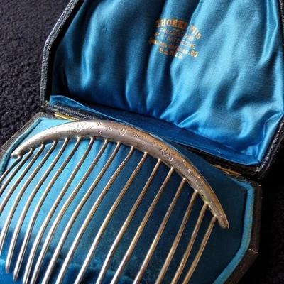 Kanzashi kimono Hair stick Beautifully carved silver comb, antique diamond eveni - Image 1 of 4