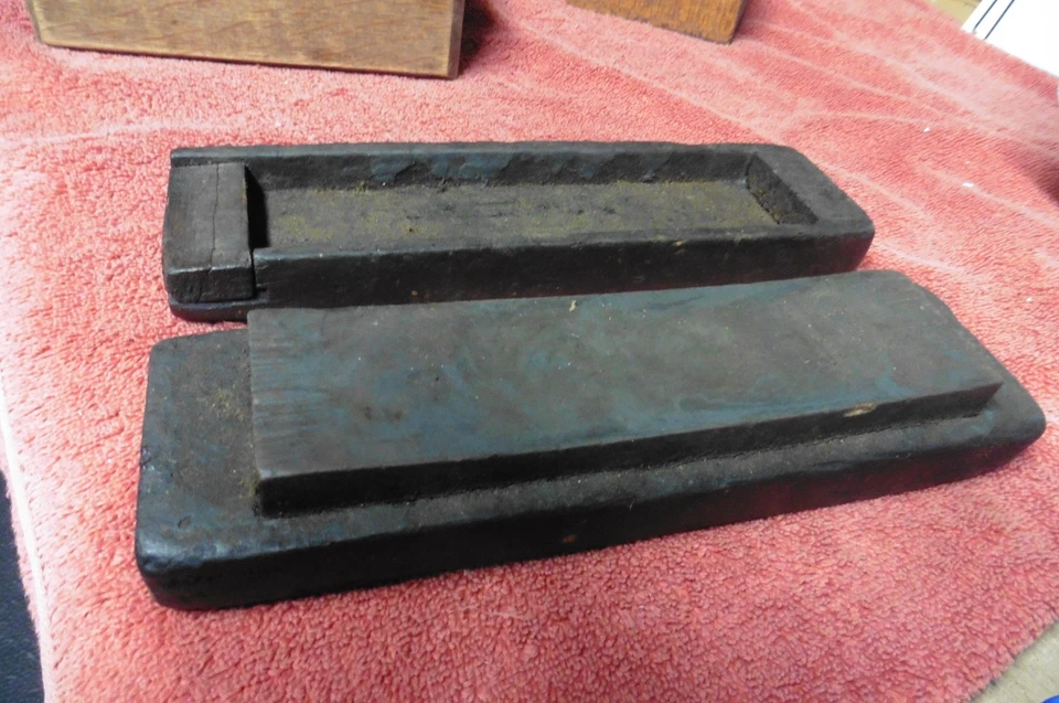 Afilador de cuchillos de piedra vintage soporte de madera antiguo Foto 1 de 3