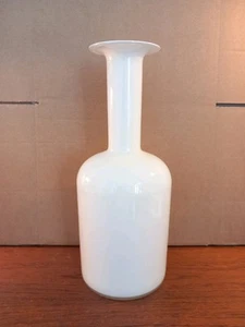 Holmegaard Otto Brauer Sweden Vintage MCM White Cased Glass Gulvase Vase 14.5” - Picture 1 of 21