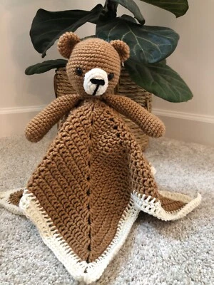 Manta de seguridad de ganchillo bebé Lovey oso hecha a mano Foto 1 de 4
