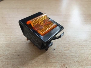 Eaton Comandi Veicoli - 2600A21E Interruttore a bilanciere DPST 250V 2 PEZZI Z2271 - Foto 1 di 5