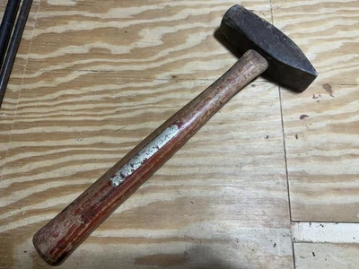 Martillo cruzado de herrero vintage de plomada 40 oz con mango de madera Foto 1 de 2