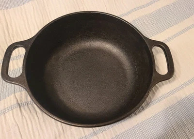 Lodge Cast Iron Dutch Oven 2SP / USA/ 8'/ 1.5 Qt - Image 1 of 3