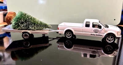 White Harley-Davidson Ford F 250 Super Duty Truck & Christmas Tree Trailer 1/32 - Image 1 of 4