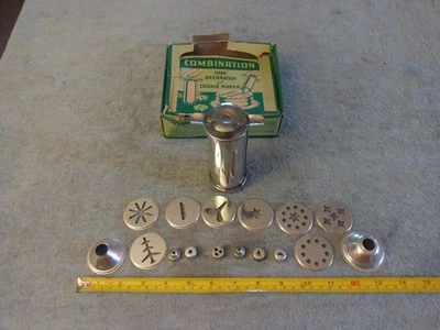 Decorador de Pasteles y Galletas Combinado De Colección con Accesorios Hecho en EE. UU. Foto 1 de 4