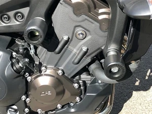 Yamaha MT-09 SP 2017-2020 VORNE + MITTLERE VERKLEIDUNG CRASH PILZE SCHUTZ SCHIEBER - Bild 1 von 12