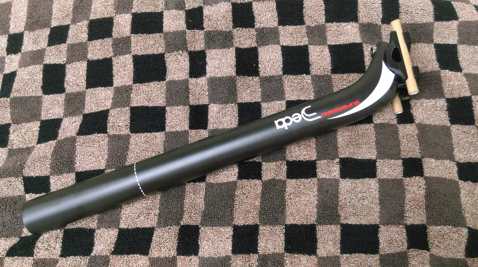 Tija de sillín de carbono completa Deda SUPERZERO 31,6 mm 350 mm Foto 1 de 4