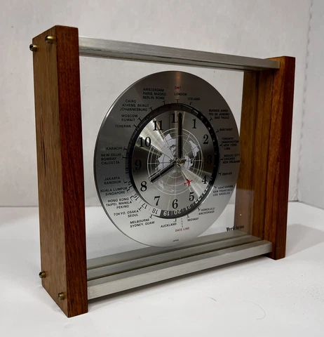 Vintage Verichron GMT World Time Quartz Mantel Clock Red Airplane NOT WORKING Cover
