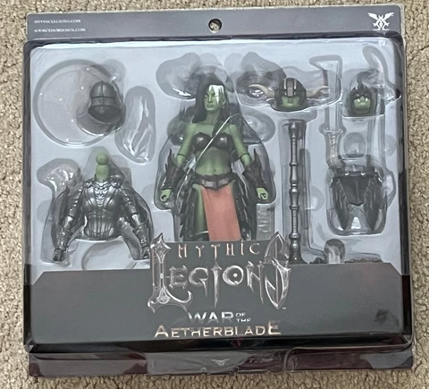Mythic Legions War of the Aetherblade Female Orc Deluxe Legion Builder Free Ship Cover