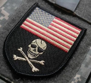 PARCHE SIRIA-IRAK US ADVISORS JSOC SEAL SAS JTF2 velkrö: calavera pirata huesos cruzados - Imagen 1 de 3