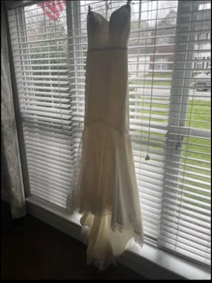 Vestidos de novia Winnie Couture talla 6 usados-en increíble estado. Foto 1 de 4