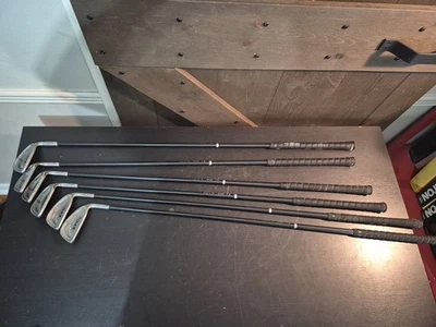 Lot 6 Mid Size XPC 431 S/S ALDILA VX Graphite Golf Clubs - Image 1 of 4