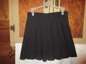 Very Nice Varsity Spirit Black Pleated Cheer Skirt - 26" x 15” - Picture 1 of 2