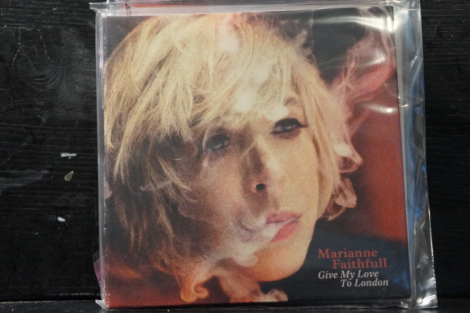 Marianne Faithfull - Give My Love To London - Bild 1 von 1