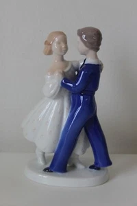DANCING COUPLE # 2385 BING & GRONDAHL ROYAL COPENHAGEN Claire Weiss - Picture 1 of 17