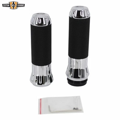 Empuñaduras cromadas Cobra personalizadas 'TBW' con goma antideslizante aptas para Harley Touring 08-Up Foto 1 de 4