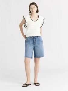 Free Assembly Damen-Bermudashorts mit Gürtel 9 Zoll Schrittlänge Größe 2 neu mit Etikett  - Bild 1 von 4