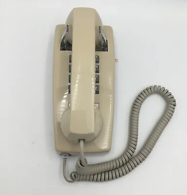Vintage ITT Push Button Wall Touch Tone Telephone Beige • 14.99€