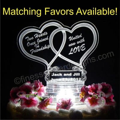 LED Dbl Corazón Iluminado Boda Pastel Topper Acrílico Personalizado + 100 Favores Llavero Foto 1 de 4
