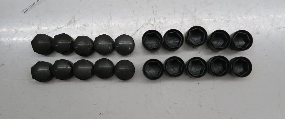 Juego de 20 cubiertas de pernos tacos OEM para Audi S5 Sportback 2018-2023 4M0601173 Foto 1 de 4