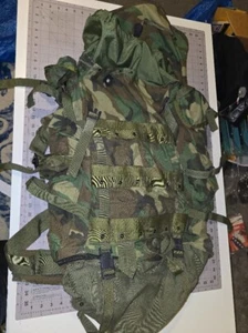 Military USGI Issue Rucksack 8465-01-393-5183 Equipment Woodland  - FOR PARTS - Picture 1 of 5