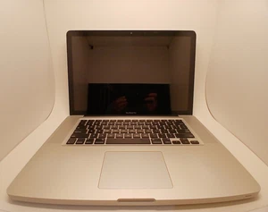 Apple MacBook Pro 15" 2011 A1286 i7-2GHz/8GB/500GB-HDD Not Working - Picture 1 of 15