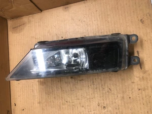 18-22 Volkswagen Tiguan Right Passenger Side Halogen Fog Light Lamp 5NL941700 - Picture 1 of 6