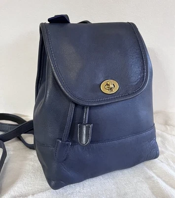 Mochila Coach 9960 De Colección Rara Cuero Azul Marino Turnlock Cordón Hecha en EE. UU. Foto 1 de 4