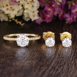 4 Ct Certified Treated Off White Diamond Ring with Stud Earrings Set. 925 Silver - Picture 1 of 6