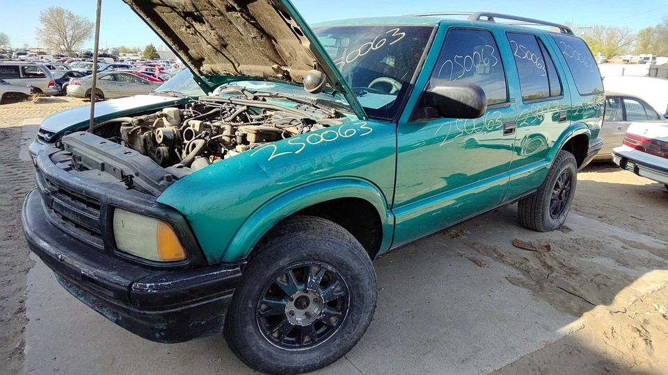 Blazer 1992 1993 1994 1995 S10 colector de admisión inferior OEM 4,3 L 17113139 Foto 1 de 4