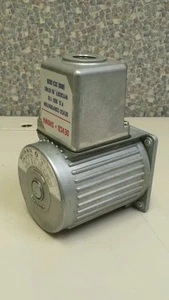 Motor bomba de lubricante Showa Way / M16013669 / CNC / nuevo - Imagen 1 de 4
