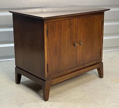 Mid Century Modern Walnut Stereo Cabinet & Record Holder MCM Cover
