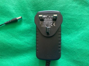 NetBit KSAFE1200200W1UK 12V 2.0A UK AC Adapter Power Supply - Picture 1 of 3