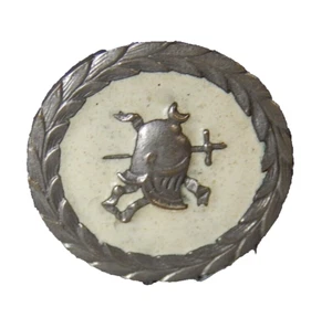 Antique Vntg Enamel Button White Metal with Soldier Apx: 7/8"~#422-E - Picture 1 of 6