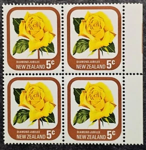 New Zealand #588 (A224) VF MNH - 1975 5c Block of 4 Diamond Jubilee Rose - Picture 1 of 1